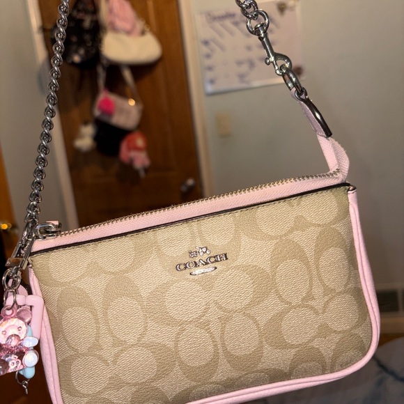 Coach Beige and Pink shoulder bag SOLDDD - Picture 1 of 3